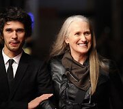 Britų aktorius Benas Wishawas ir N. Zelandijos režisierė Jane Campion