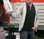 Prodiuseris Martynas Tyla rankose laiko eurovizinę matrio&scaron;ką.