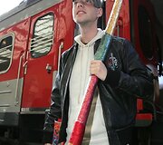 Sasha Son(g) su Lietuvos vėliava