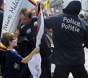 Demonstrantų ir policijos susirėmimas.