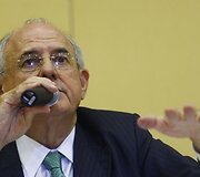Brazilijos kra&scaron;to apsaugos ministras Nelsonas Jobimas patvirtino, kad aptiktos nuolaužos dingusio lėktuvo.