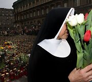 Vienuolė prie&scaron; prezidentūrą