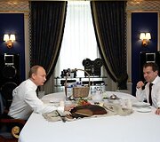 V.Putinas ir D.Medvedevas prezidentinėje rezidencijoje
