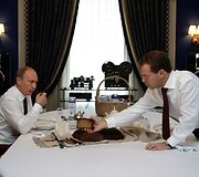 V.Putinas ir D.Medvedevas prezidentinėje rezidencijoje