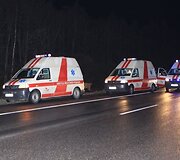 Nuo kelio nulėkė latvių mikroautobusas