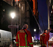 Deganti Paryžiaus Dievo Motinos katedra