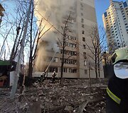 Rusijos raketų smūgis į Kyjivo daugiabučius
