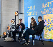 Festivalio &bdquo;Open books&ldquo; akimirka