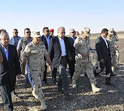 Nelaimės vietoje apsilankė auk&scaron;ti Egipto politikai ir pareigūnai.
