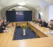 Lietuvoje su oficialiu vizitu lankėsi Latvijos kariuomenės vadas generolas leitenantas Raimondas Graubė.