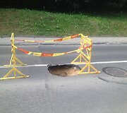 Avarija ties smegduobe Rasų gatvėje