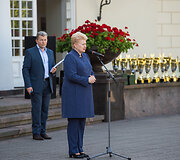 Dalia Grybauskaitė apdovanojo praėjusių mokslo metų Lietuvos mokyklų žaidynių nugalėtojus.