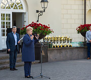 Dalia Grybauskaitė apdovanojo praėjusių mokslo metų Lietuvos mokyklų žaidynių nugalėtojus.