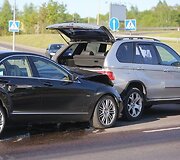 Tūkstantmečio gatvėje susidūrė keturi automobiliai