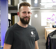 Oficialios prekybos telefonais &bdquo;iPhone8&ldquo; pradžia parduotuvėje &bdquo;Apple Shop Lietuva&ldquo;