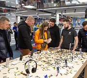 Oficialios prekybos telefonais &bdquo;iPhone8&ldquo; pradžia parduotuvėje &bdquo;Apple Shop Lietuva&ldquo;