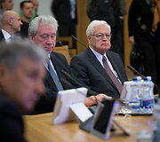 &Scaron;e&scaron;tadienį Lietuvos Respublikos Vyriausybė at&scaron;ventė 99 metų gimtadienį.