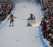 Beproti&scaron;kas &bdquo;Red Bull Jump & Freeze&ldquo; renginys Liepkalnyje