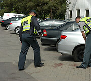 Policininkai matuoja įvykio vietą