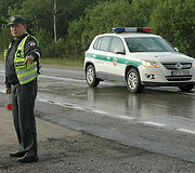 Policininkas avarijos vietoje