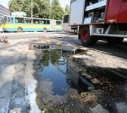 Dyzelinu aplaistyta gatvė