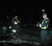 Policininkai matuoja avarijos vietą