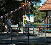 Eismas stabdomas, tiltas tuoj suksis į &scaron;oną