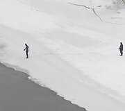 Gelbėtojai Neries pakrantėje