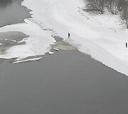 Gelbėtojai Neries pakrantėje