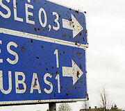 Versdamasis automobilis viską ta&scaron;kė žemėmis