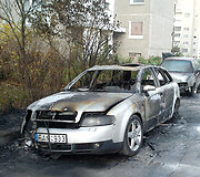 Sudegę automobiliai Vilniuje, Fabijoni&scaron;kių g.