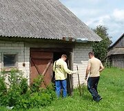 Rasti dar mažiausiai vieno kūdikio palaikai.