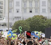 Brazilai džiaugsmingai pasitiko gerą žinią.