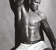 Anglijos futbolo žvaigždė reklamuoja &bdquo;Giorgio Armani&ldquo; apatinius