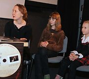 Filmo idėjos autorė Joana Čižauskaitė, aktorės Elzbieta Degutytė ir Joanos dukra Saulė