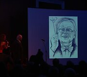 Dirigentui Sauliui Sondeckiui padovanotas jo portretas