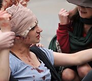 Kai kurie demonstrantai patyrė sužalojimų.