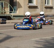 &Scaron;akiuose vykusiame tradiciniame atvirame kartingų turnyre neapsieita be nelaimių &ndash; susidūrė brolio ir sesers vairuojami kartingai.