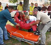 &Scaron;akiuose vykusiame tradiciniame atvirame kartingų turnyre neapsieita be nelaimių &ndash; susidūrė brolio ir sesers vairuojami kartingai.