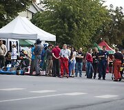 &Scaron;akiuose vykusiame tradiciniame atvirame kartingų turnyre neapsieita be nelaimių &ndash; susidūrė brolio ir sesers vairuojami kartingai.