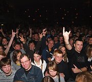Sostinėje klausytojus džiugino atsikūrusios grupės &bdquo;Rainbow&ldquo; muzikantai.