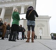 Vilniaus Katedros aik&scaron;tėje &ndash; akcija Pasaulinei psichikos sveikatos dienai paminėti.