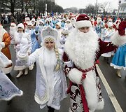 Minske Kalėdų proga vyksta &scaron;ventinis paradas.