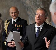 Kra&scaron;to apsaugos ministerijoje vyko atsisveikinimo ceremonija su kadenciją baigusiu Italijos gynybos ata&scaron;ė Lietuvai flotilės admirolu Michele La Fortezza.