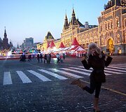 &bdquo;Maskva &ndash; labai didelis, gražus ir, beje, labai brangus miestas. Dauguma žmonių  visą laiką kažkur skuba. Didelį įspūdį paliko Maskvos metro, kuris yra vienas i&scaron; seniausių ir didžiausių pasaulyje&ldquo;, &ndash; savo įspūdžiais i&scaron; Maskvos dalijasi skaitytoja Ivona.