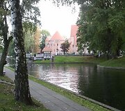 Gižicko miestelis irgi turi savo pilį, kurioje įrengtas vie&scaron;butis. 