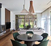 &bdquo;Very Good Architecture Company&ldquo; kurtas namo interjeras Vilniuje