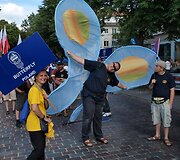 Klaipėdoje savaitgalį &scaron;urmuliuoja &scaron;ventės svečiai ir dalyviai. 