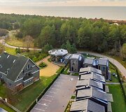 Parduodami svečių namai ir kavinė