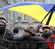 Protestuotojai prie parlamento pastato